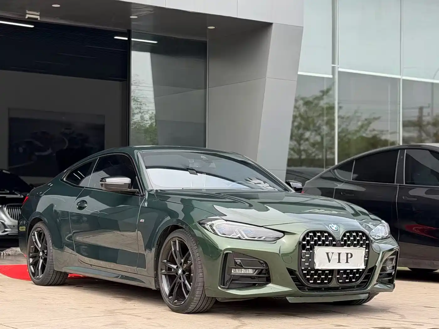 BMW 4 Series 2023 425i M Sport Shadowline Package фото 3