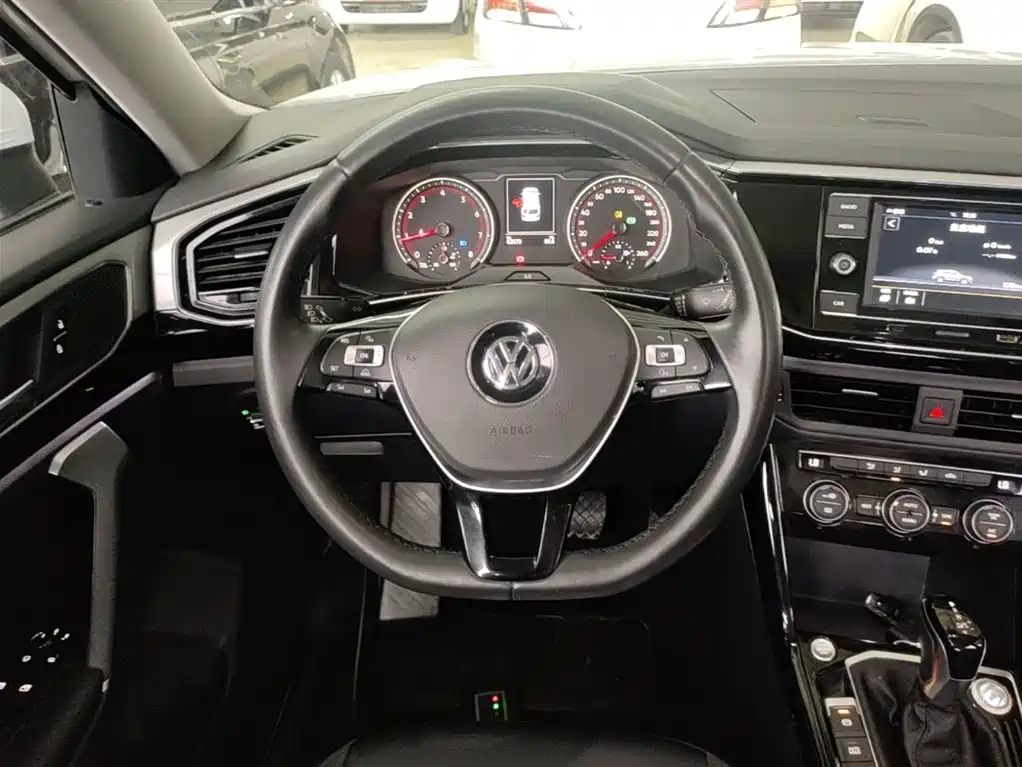 Volkswagen Tayron 2019 330TSI 2WD Luxury China VI фото 11