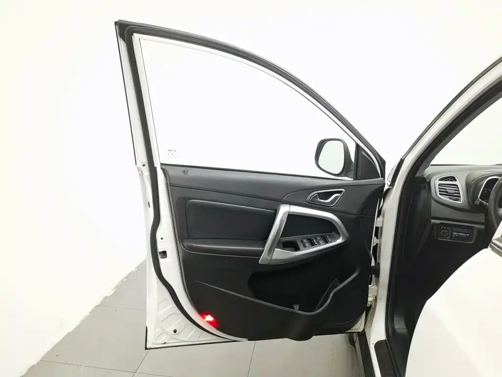 Chery Tiggo 5 2014 2014 2.0L Manual Family Joy Edition