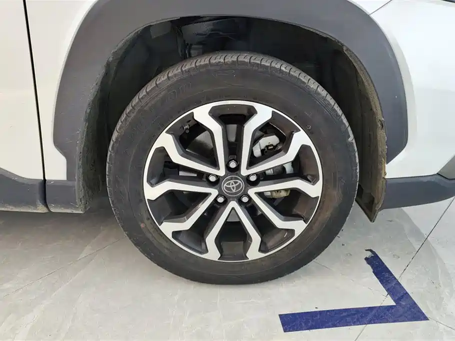 Toyota Frontlander 2023 2.0L Smart Hybrid Dual Engine Prestige Edition фото 6