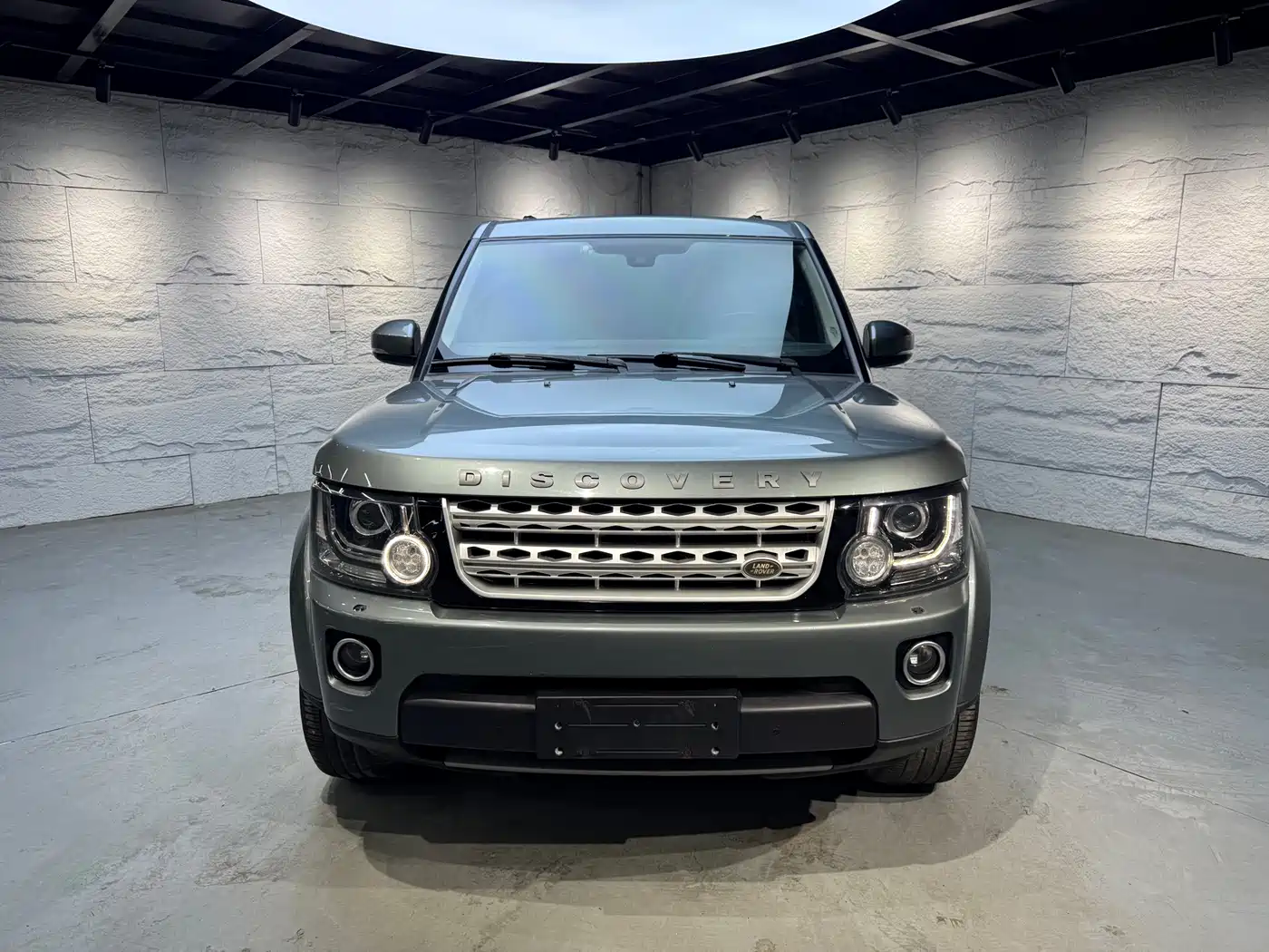 Land Rover Discovery 2016 3.0 SC V6 HSE фото 2