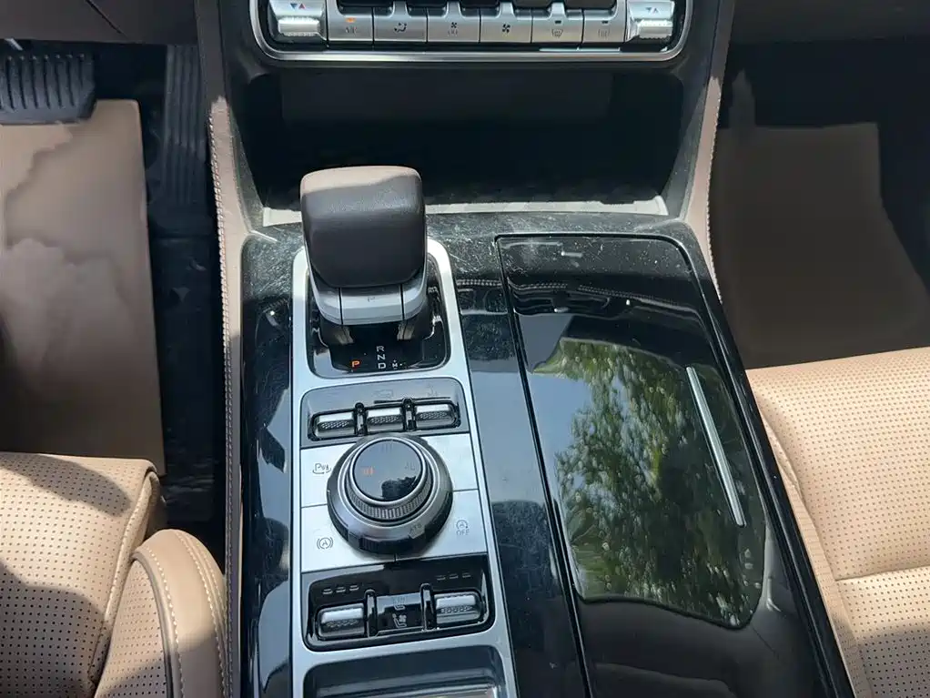 BAIC ORV Beijing Off-Road BJ60 2022 Model 2.0T 11th Edition 5-Seater фото 11