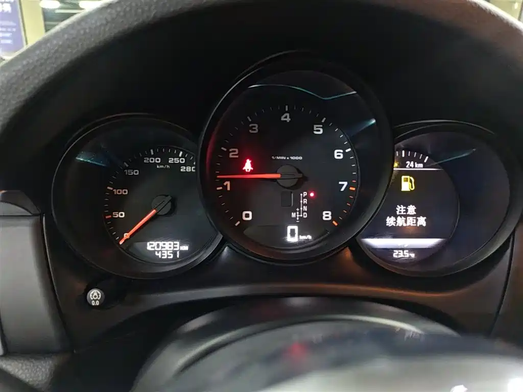 Porsche Macan 2017 Macan 2.0T фото 12