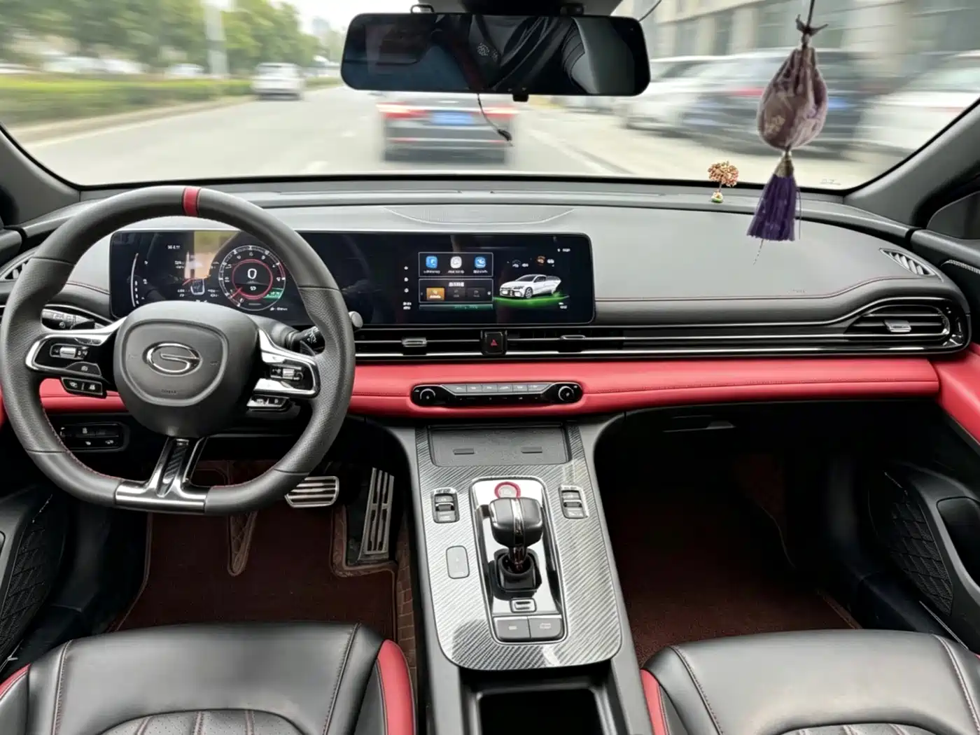 GAC Trumpchi Trumpchi Emkoo 2022 270T DCT J16 R-style Track Edition фото 5