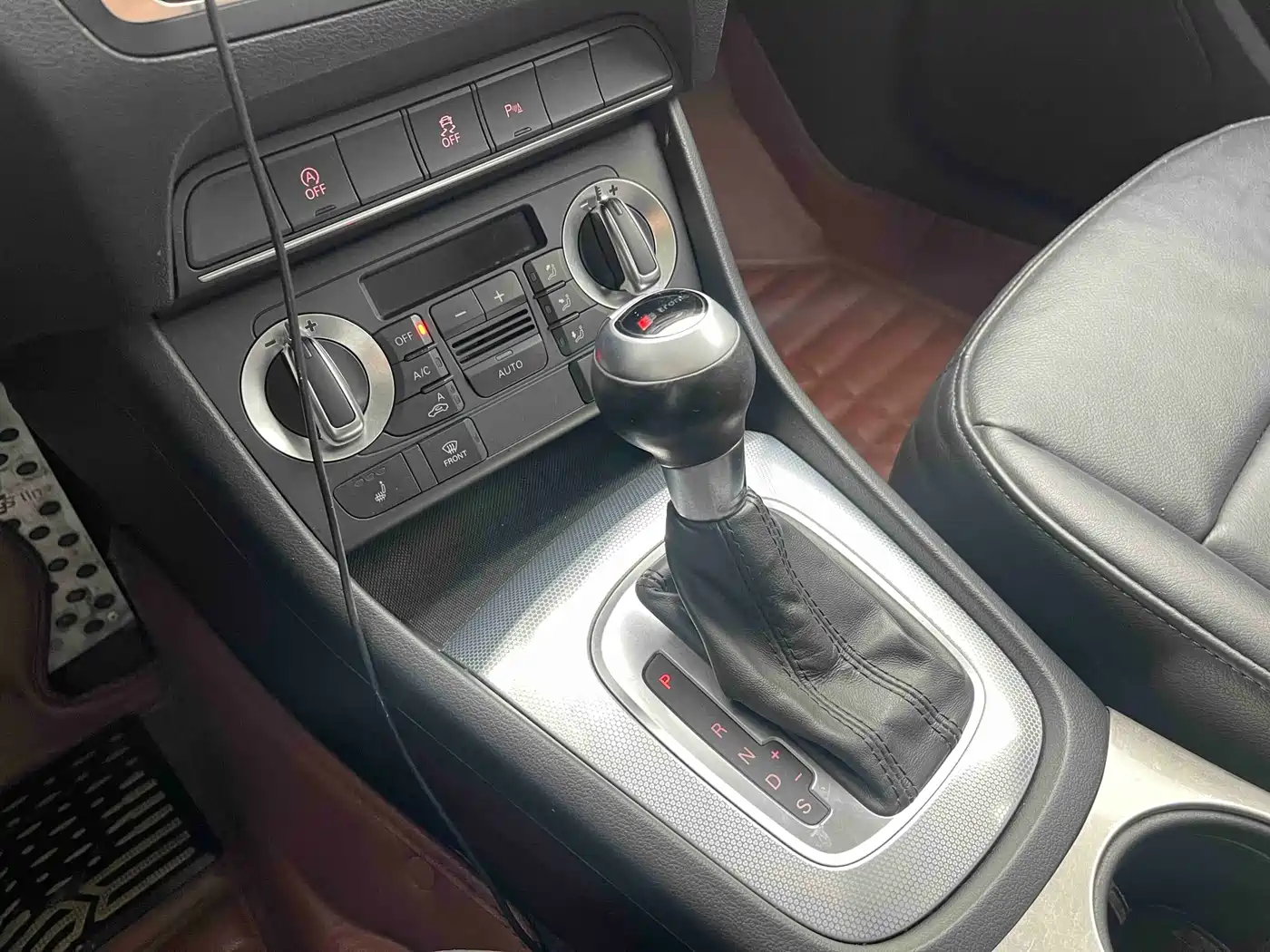 Audi Q3 2015 35 TFSI Comfort фото 13