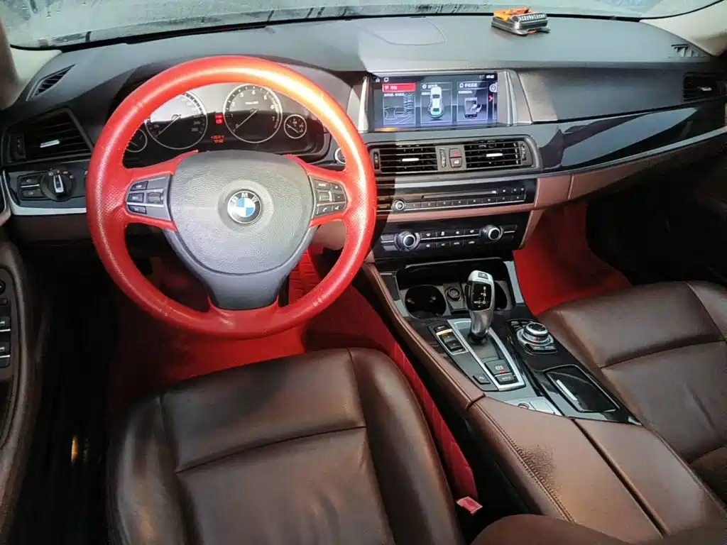 BMW 5 Series (Import) 2013 2014 520i Classic