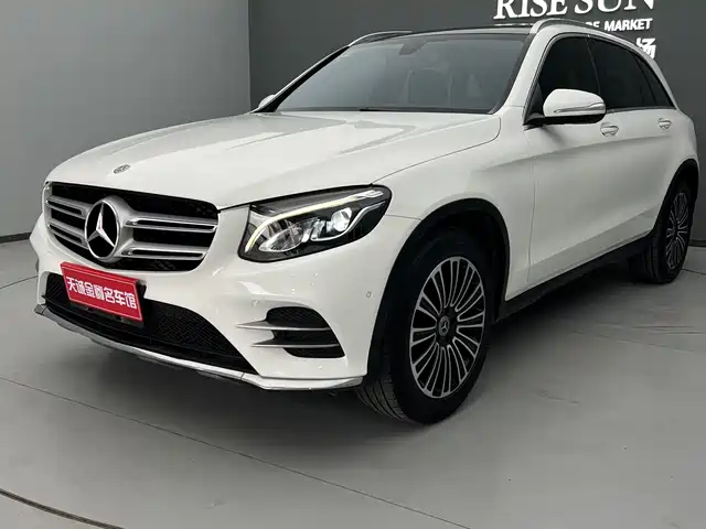 MERCEDES-BENZ GLC