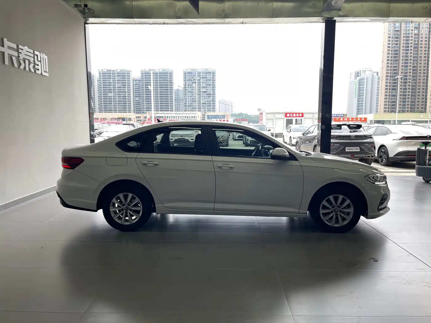 Volkswagen Lavida, миниатюра 12
