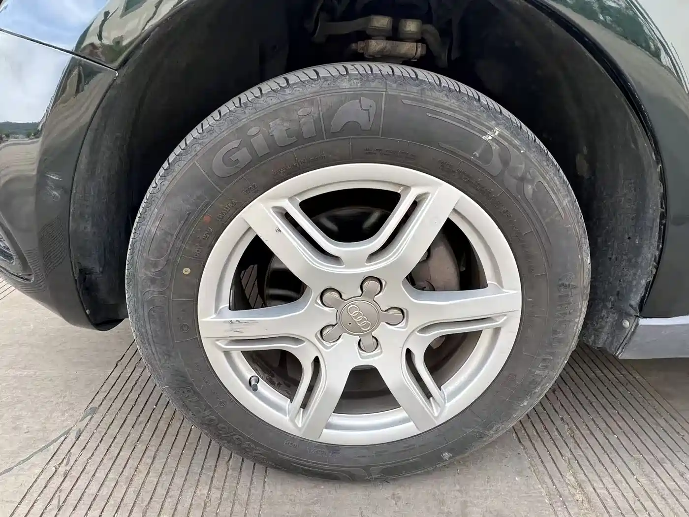 Audi Q5 2010 2.0TFSI Progressive фото 5
