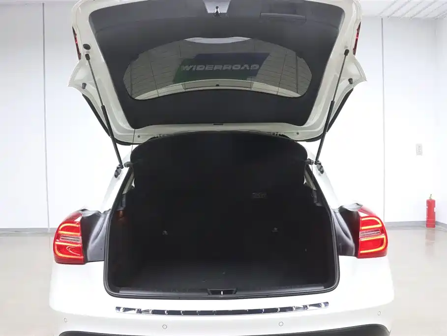 Mercedes-Benz GLA 2016 GLA 220 4MATIC Fashion фото 29