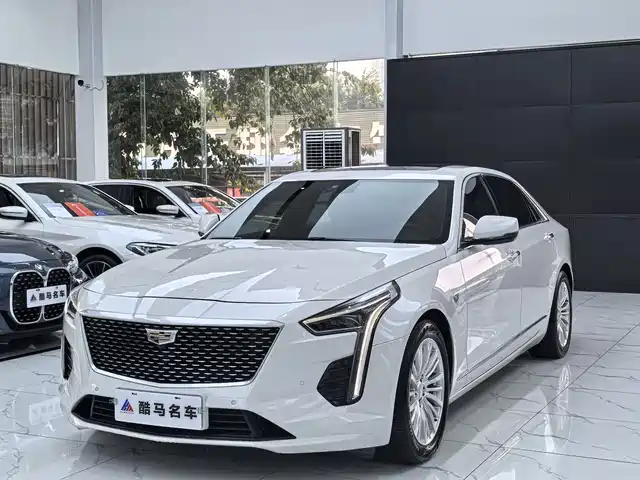 CADILLAC CT6