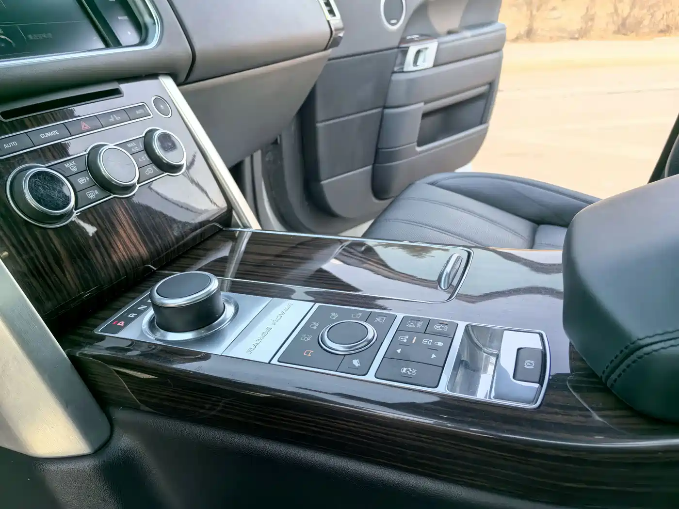 Land Rover Range Rover 2015 3.0 SC V6 Vogue фото 12