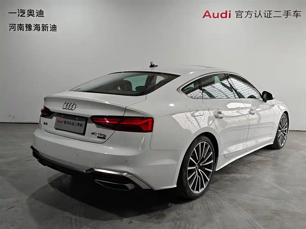 Audi A5 (Import) 2023 Sportback 40 TFSI quattro Luxury Dynamic фото 16