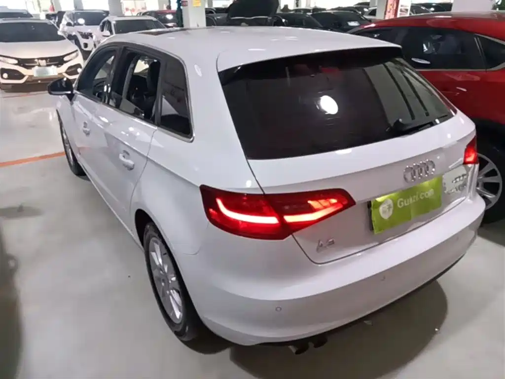 Audi A3 2016 Sportback 35 TFSI Leadership фото 5