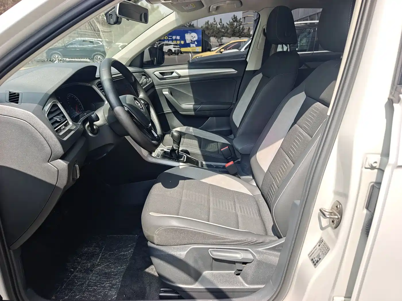Volkswagen T-ROC 2018 230TSI DSG 2WD Progressive China V фото 11