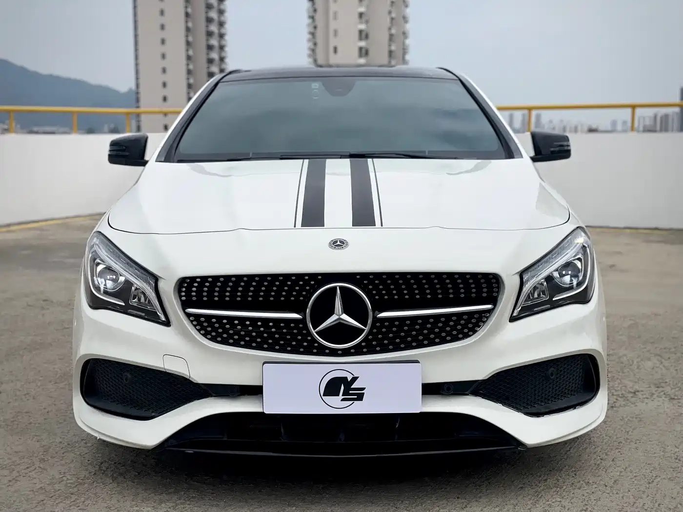 Mercedes-Benz CLA (Import) 2017 CLA 220 4MATIC фото 2