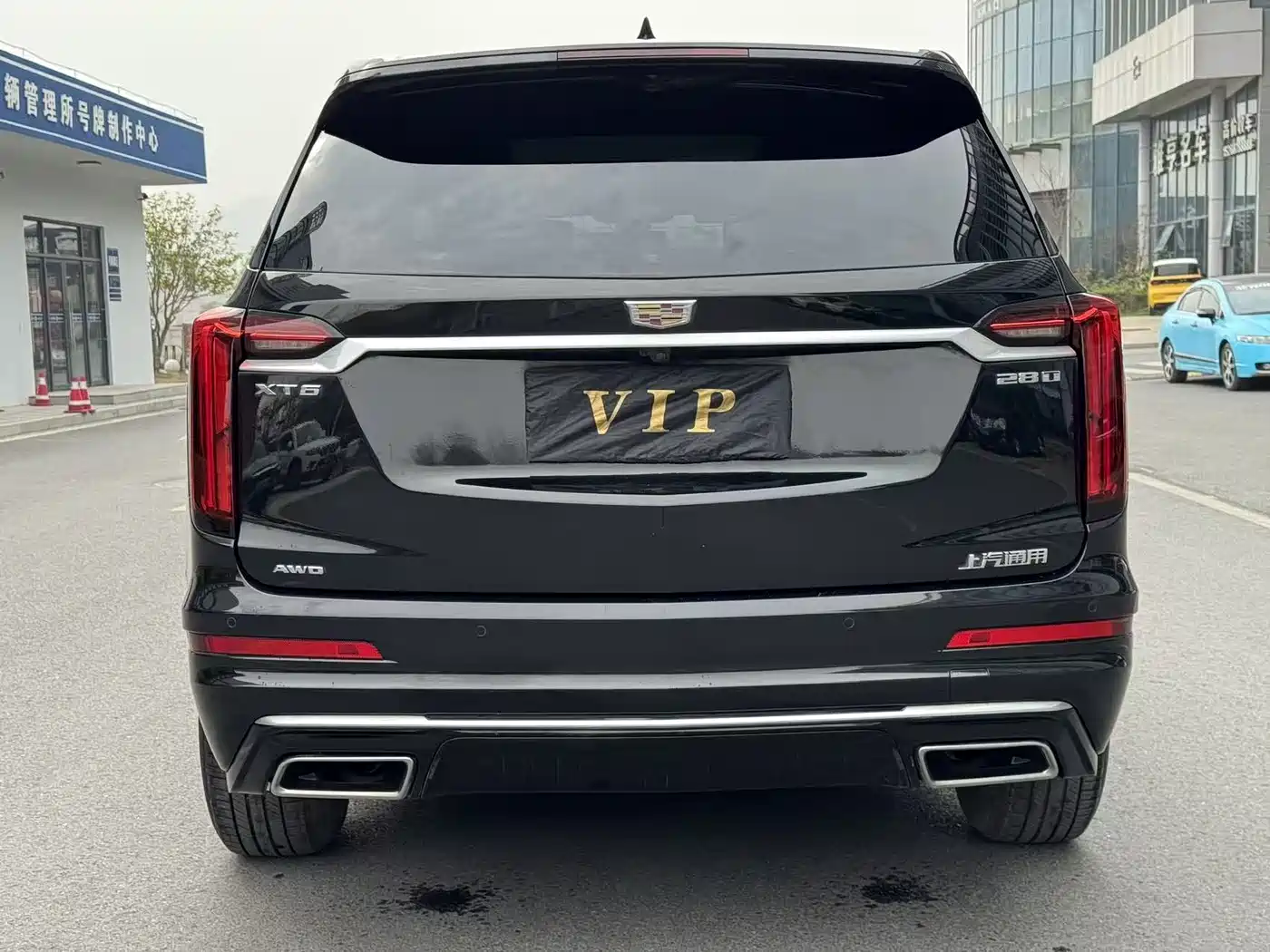 CADILLAC XT6