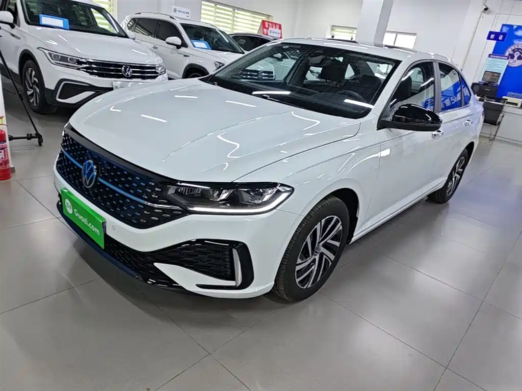 Volkswagen Lavida 2024 Model 300TSI DSG Starlight Leading Edition фото 2