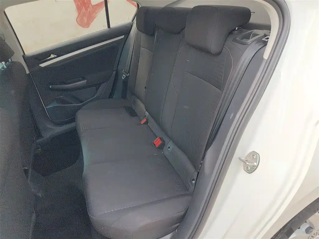 Volkswagen Bora 2019 1.5L Auto Fashion Model фото 17