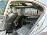Фото 9 - Toyota Camry