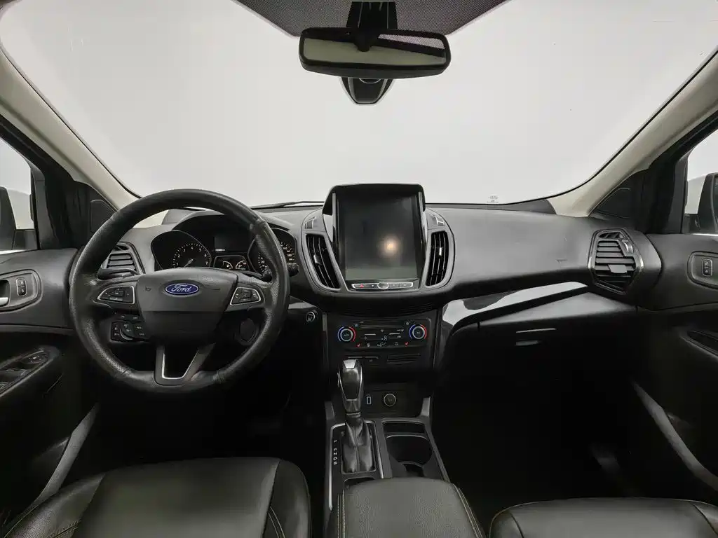 Photo 5 - Ford Kuga