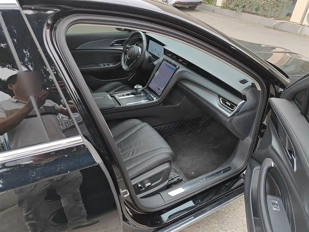 Hongqi H5 2024 2.0T Automatic Smart Connect Flag Smooth Edition фото 20