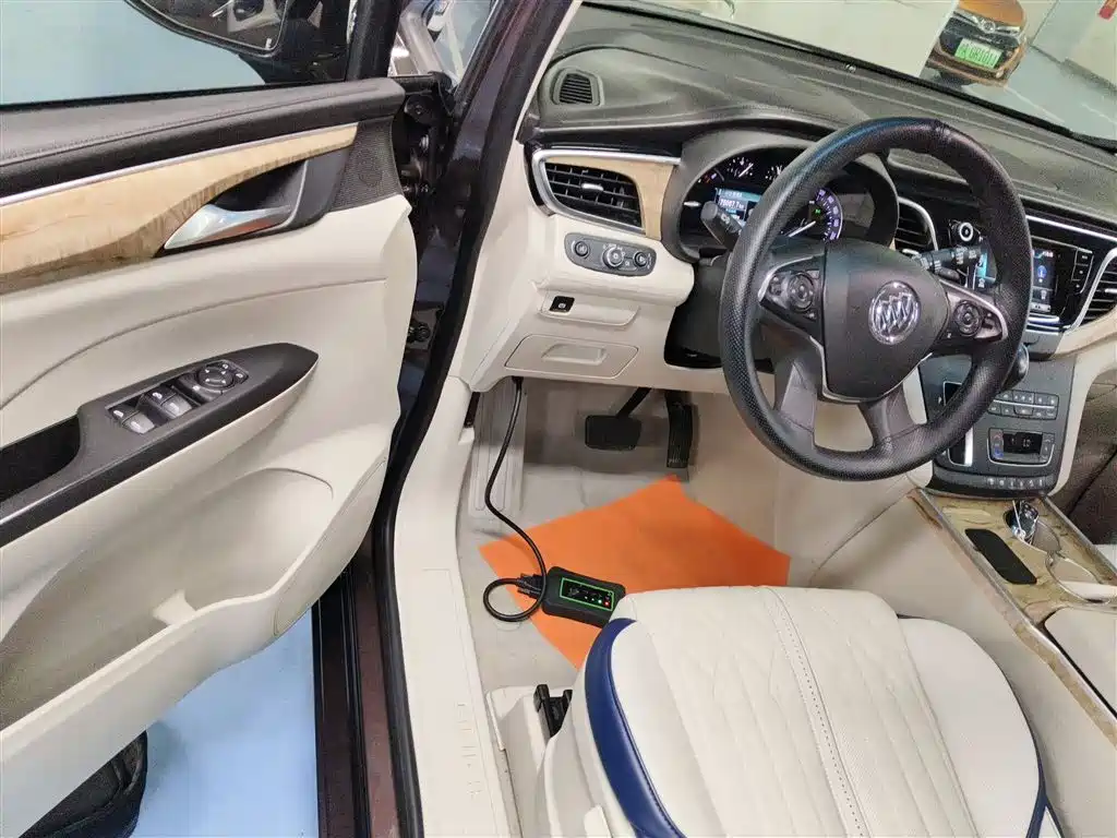 Buick GL8 2017 ES 28T Comfort Type China V фото 12