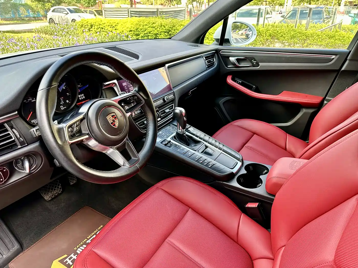 Porsche Macan 2018 Macan 2.0T фото 9