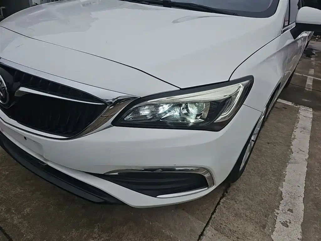 Buick Verano 2018 Sedan 15S Automatic Progressive фото 24