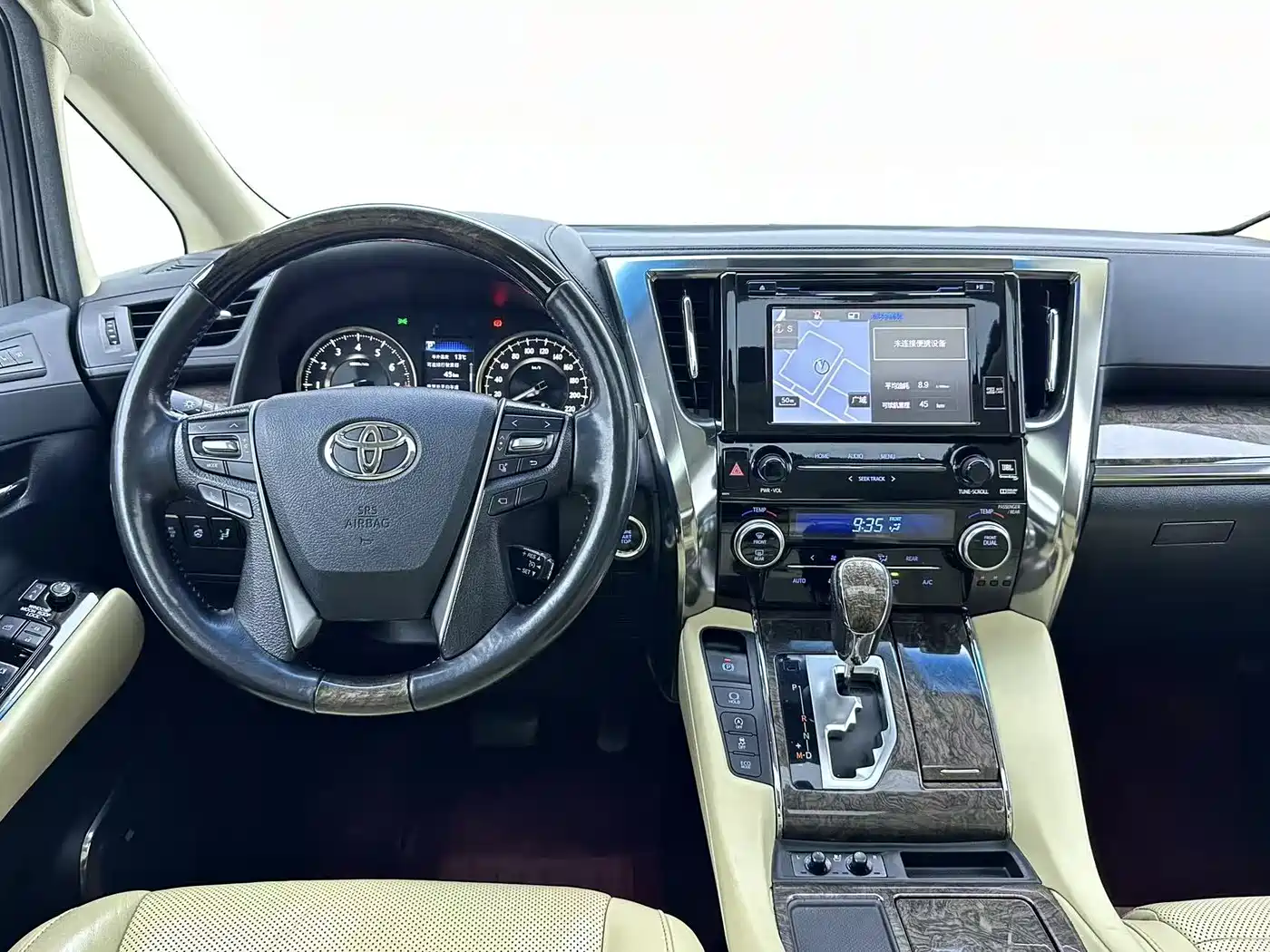 Toyota Alphard 2018 3.5L Premium фото 9