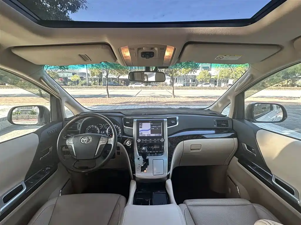 Toyota Alphard 2012 3.5L Luxury Edition фото 5
