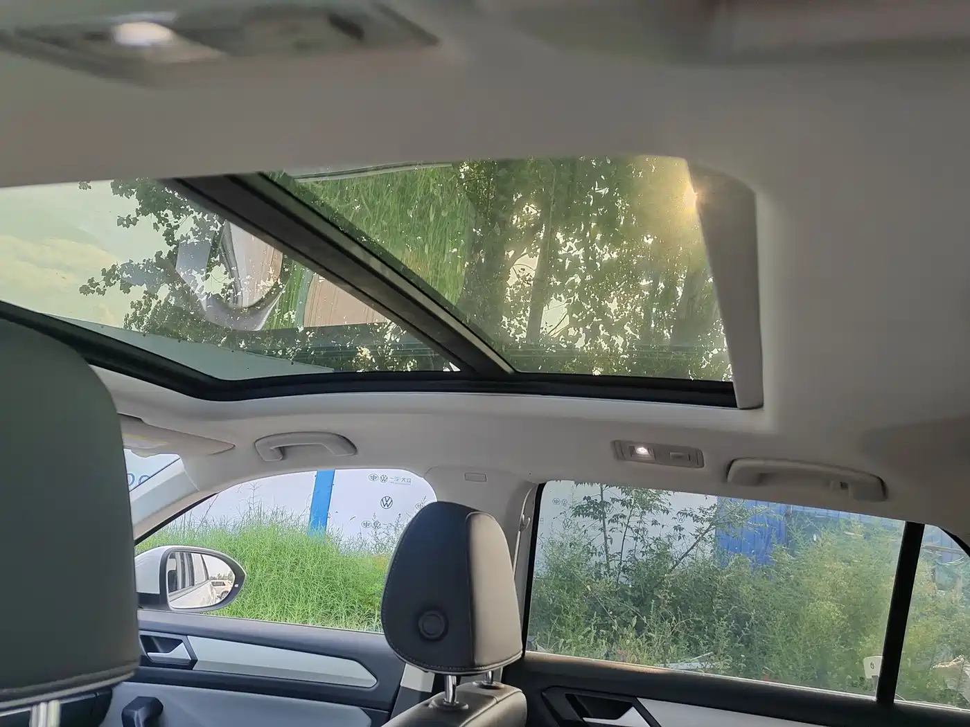 Volkswagen T-Roc, миниатюра 7