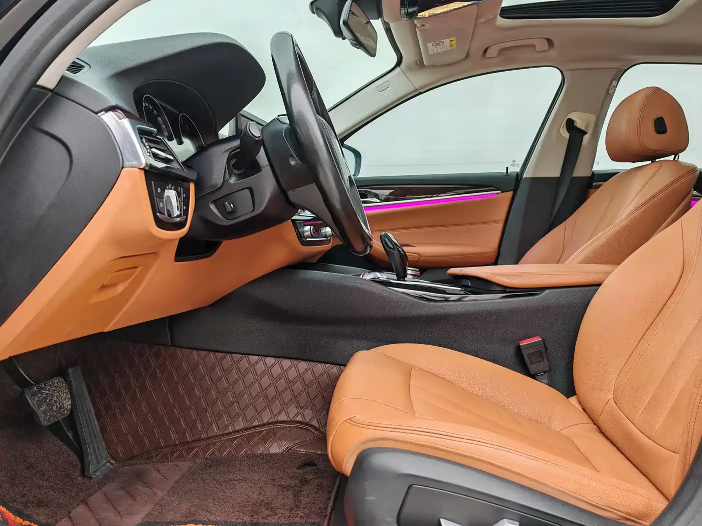 BMW 5 Series 2018 528Li Launch Special Edition фото 13
