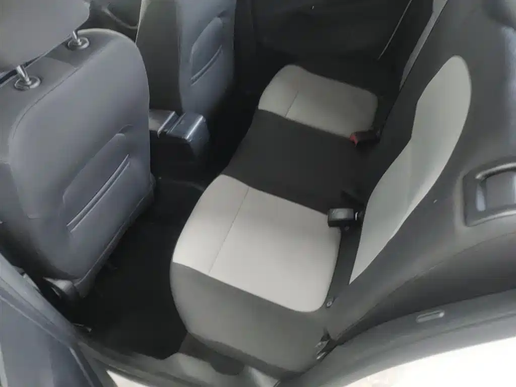 Škoda Fabia 2017 1.4L Auto Car Enjoy Edition фото 17