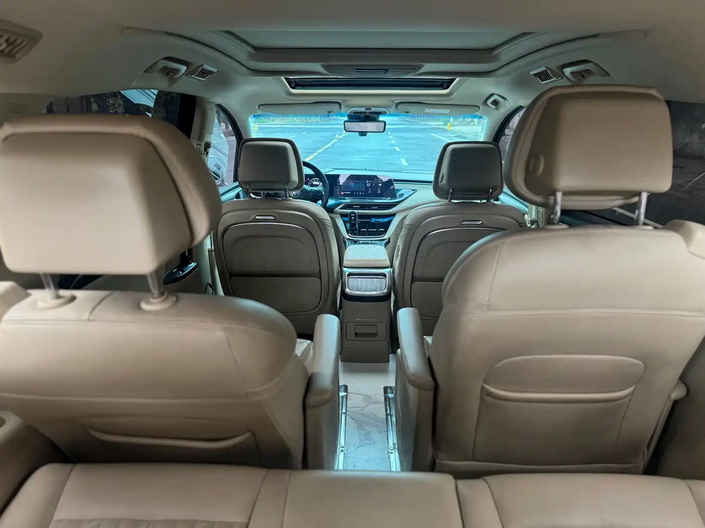 Buick GL8 2022 ES Landmark 653T Luxury фото 9