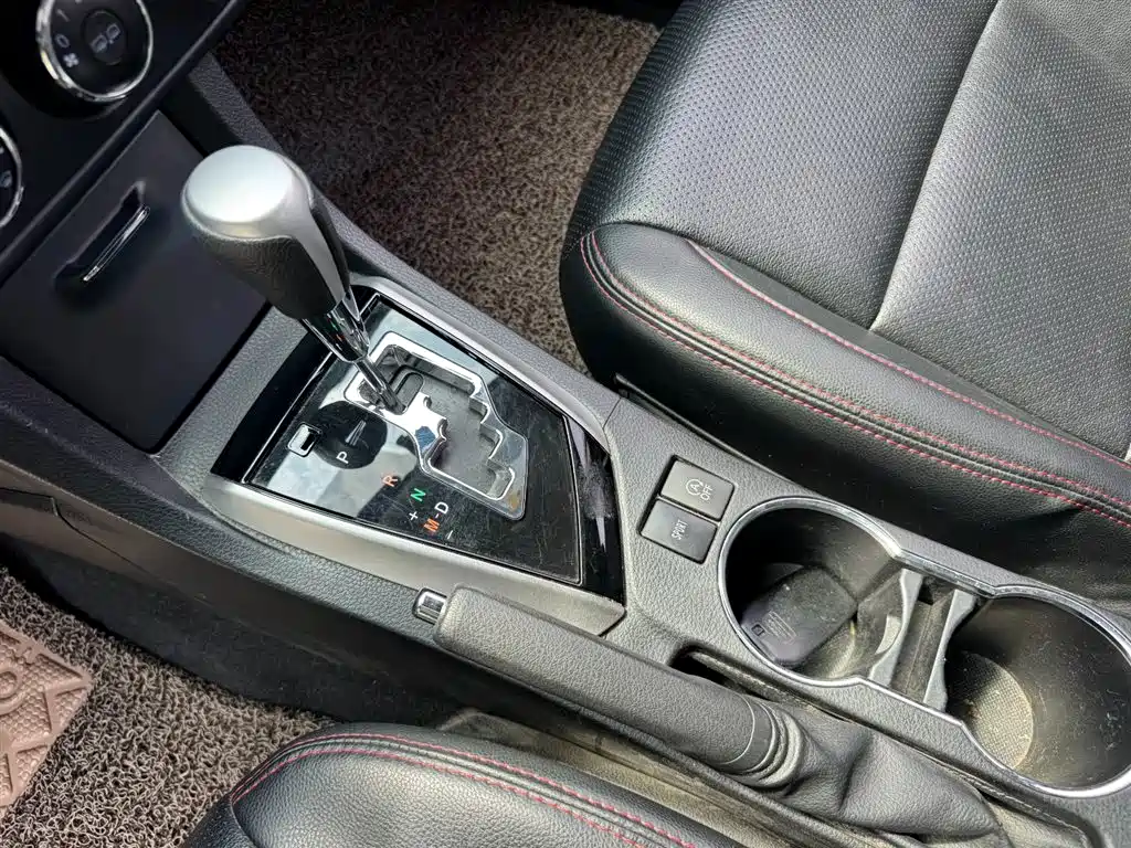 Toyota Corolla 2017 Facelift 1.2T S-CVT GL-i фото 13