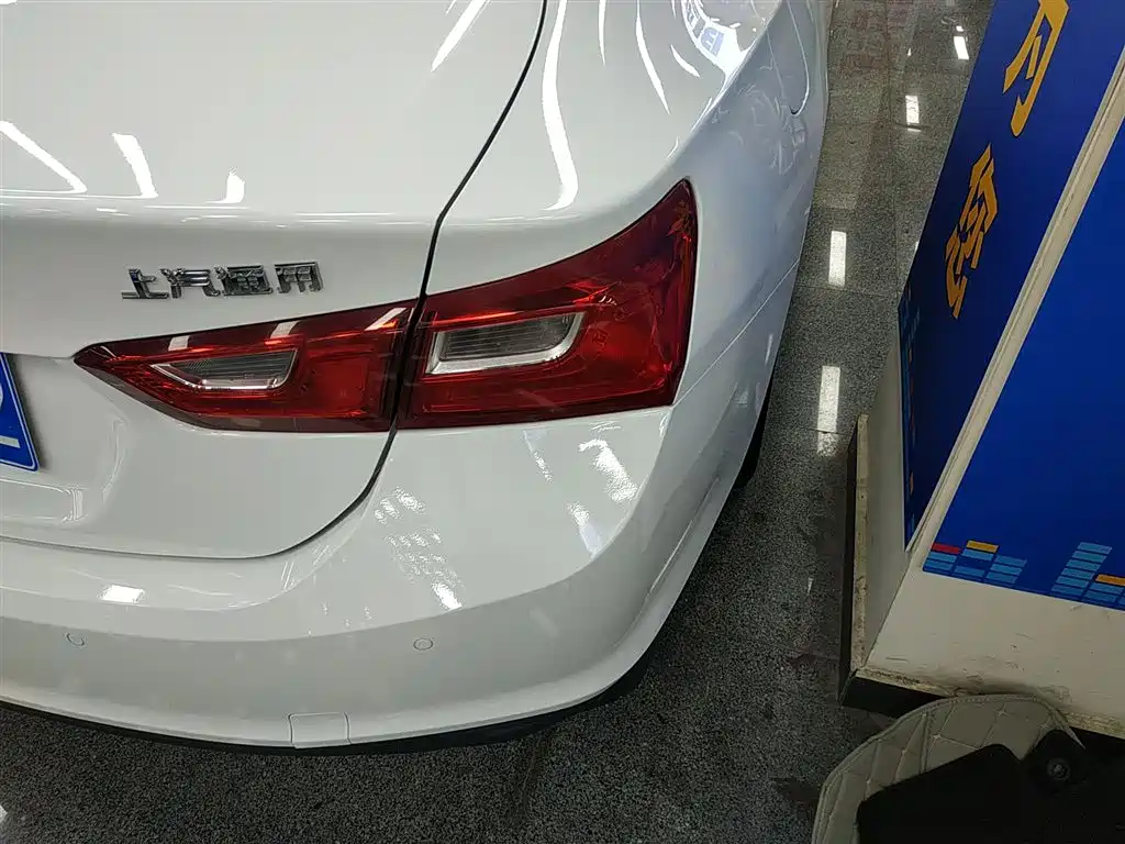 Chevrolet Malibu XL 2018 530T Auto RuiChi Edition фото 8