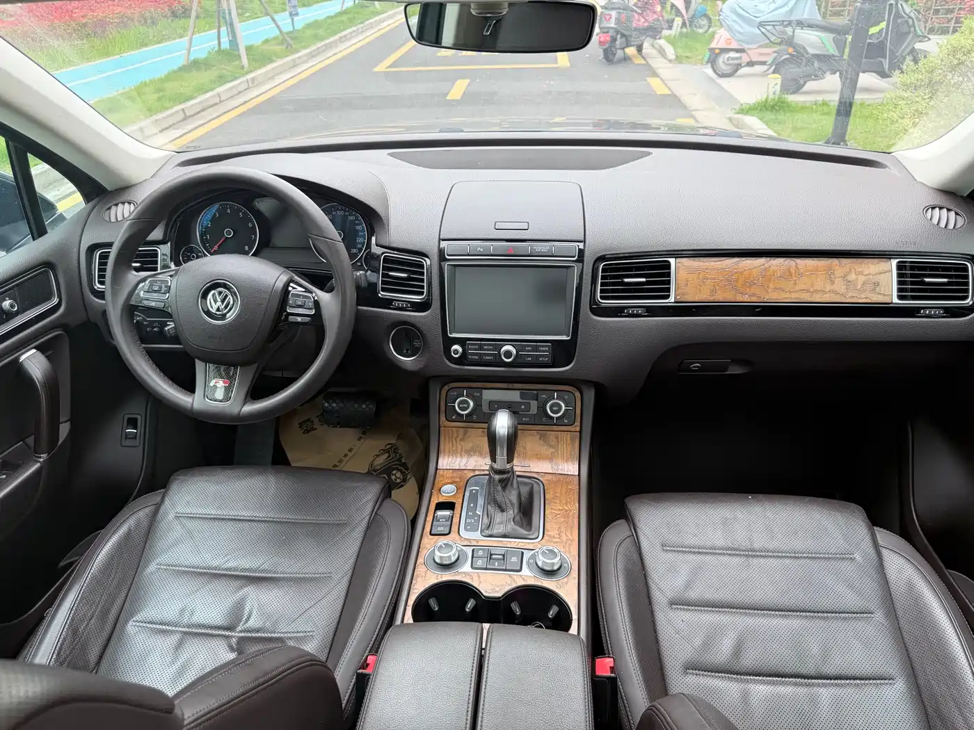 Volkswagen Touareg 2017 3.0TSI Explorer Edition фото 16