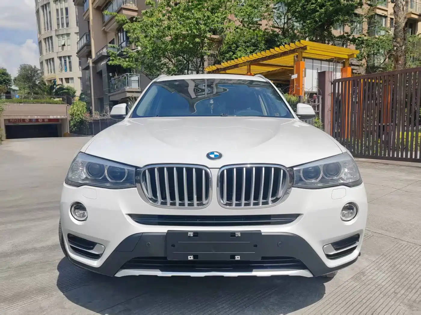 BMW X3 (Import) 2014 xDrive20i X Design Package фото 2