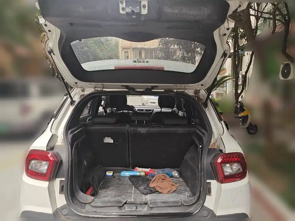 Zhonghua V3 2015 2015 1.5L Manual Smart Edition