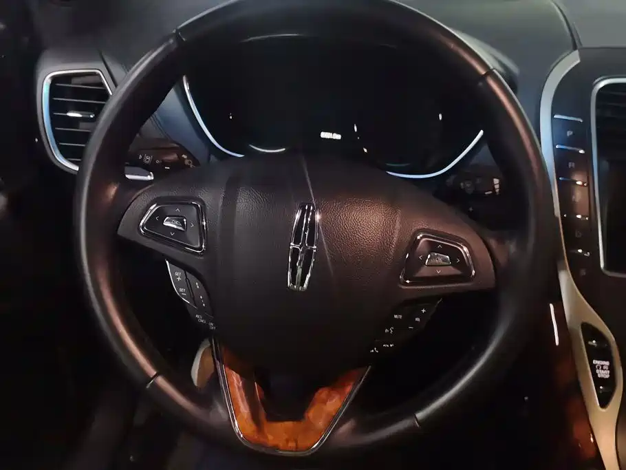 Lincoln MKX 2019 2017 2.7T 4WD Prestige Edition