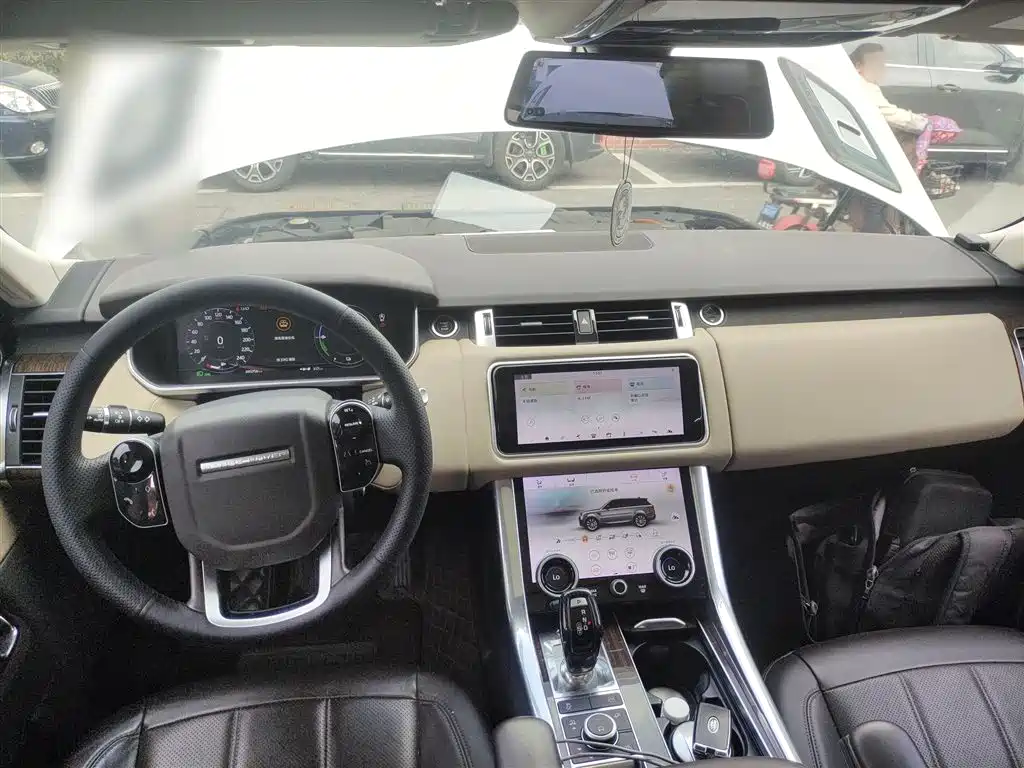 Land Rover Range Rover Sport PHEV 2019 P400e HSE фото 10