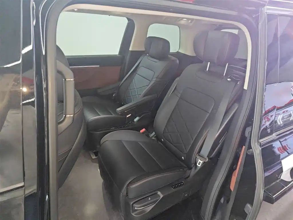 GAC Trumpchi Trumpchi E8 NEV 2024 Model 150km MAX+ фото 17