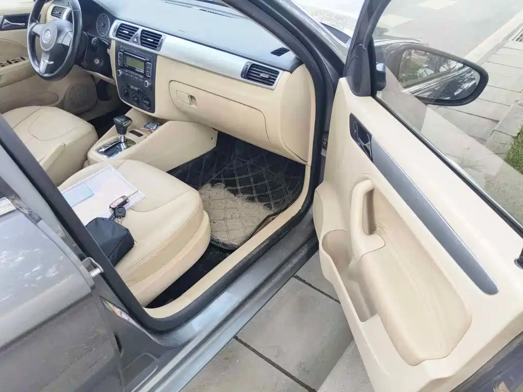 Volkswagen Bora 2013 2012 1.6L Automatic Fashion Value Edition