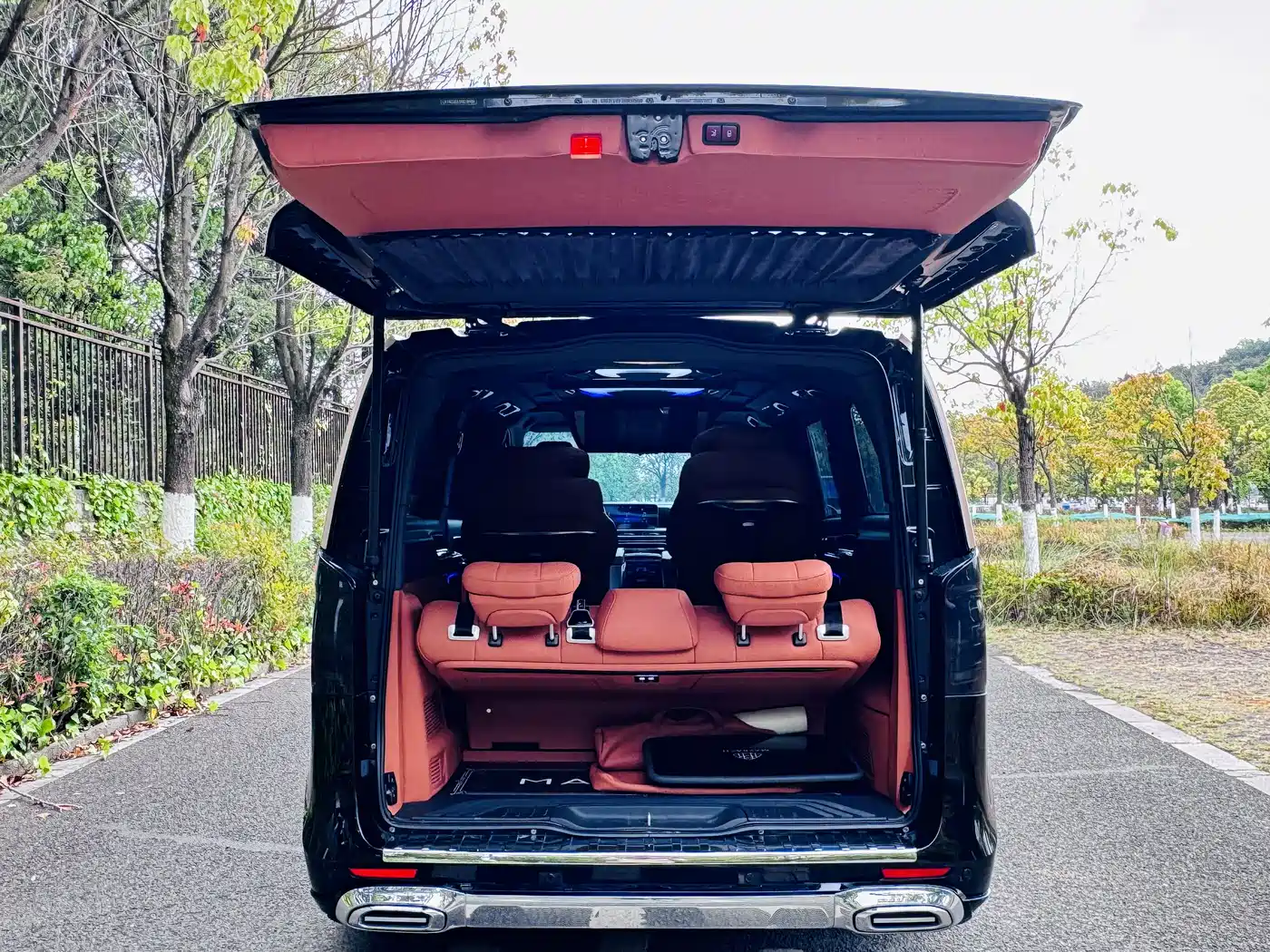 Mercedes-Benz Vito 2024 2.0T Elite Edition 7-Seater фото 15