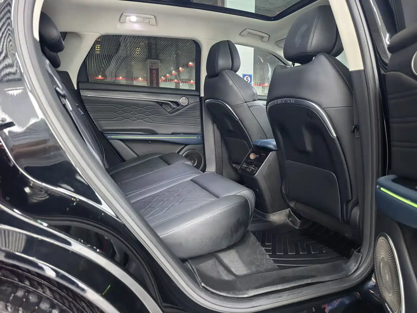 Voyah Auto VOYAH FREE 2024 Ultra Long Range Intelligent Driving Edition фото 13