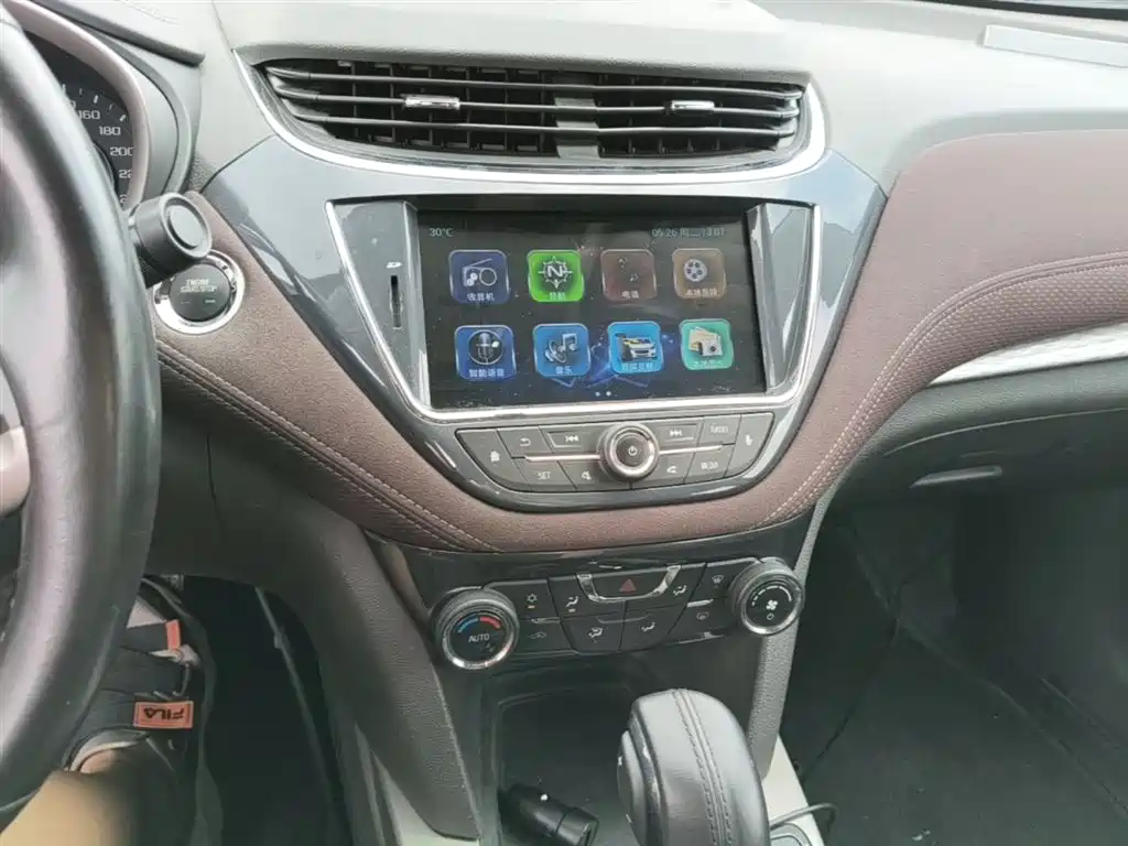 Chevrolet Malibu 2017 1.5T Automatic Luxury Edition фото 13