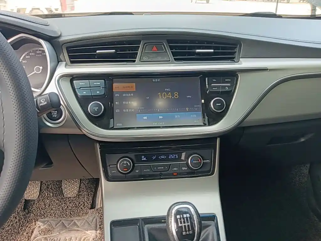 Geely Emgrand GL 2017 2017 1.3T Manual Elite