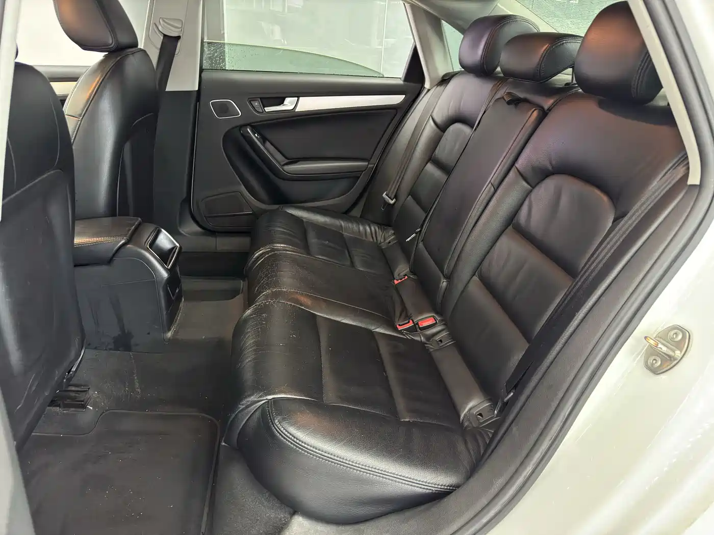 Audi A4L 2013 35 TFSI Automatic Standard фото 10