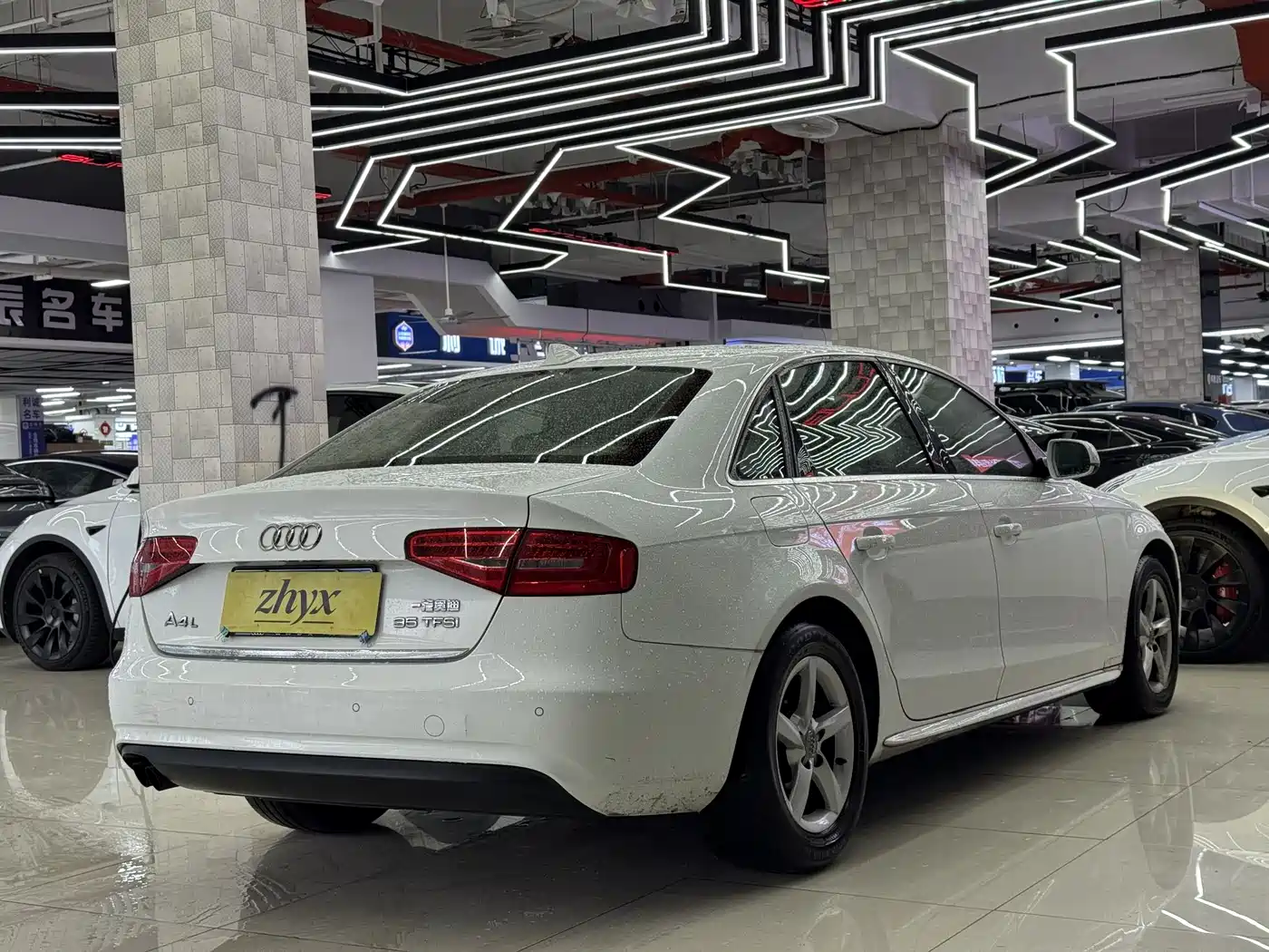 Audi A4L 2013 35 TFSI Automatic Standard фото 7